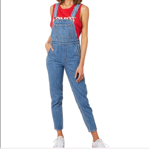 levis mom overalls hey shorty